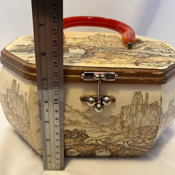 Vintage 70's Anton Pieck Castle Scene Wooden Handbag — Octagonal, Lucite Handle - Picture 10 of 12